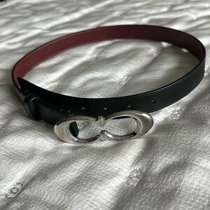 Coach Brand Ladies Belt with silver tone C logo